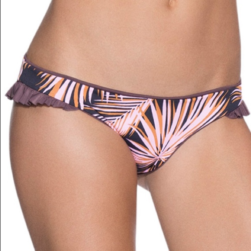 Fig Ornate Bottom MAAJI